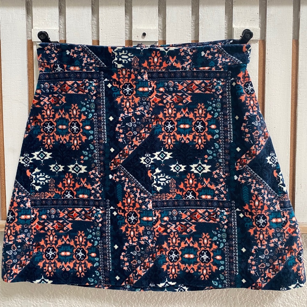 Velvet Miniskirt H&M